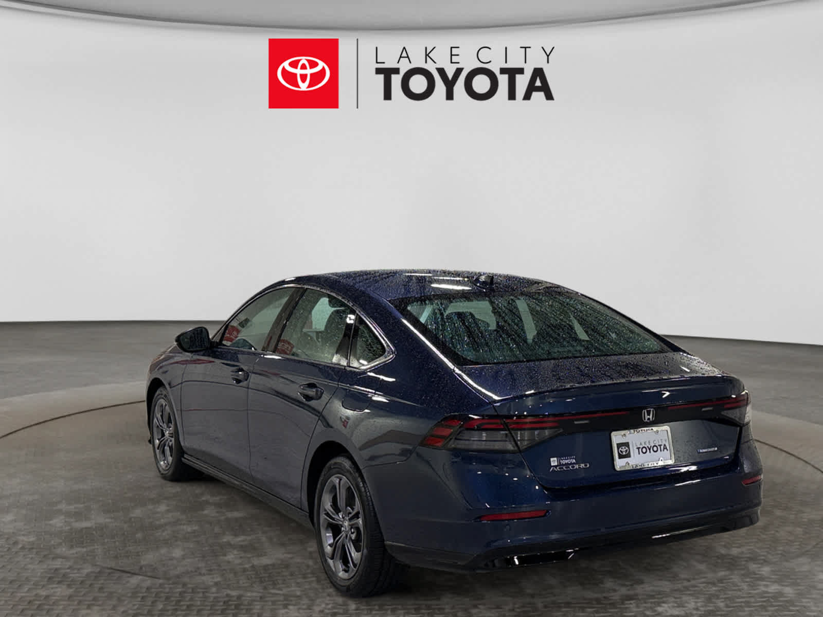 Used 2025 Honda Accord EX-L image 5