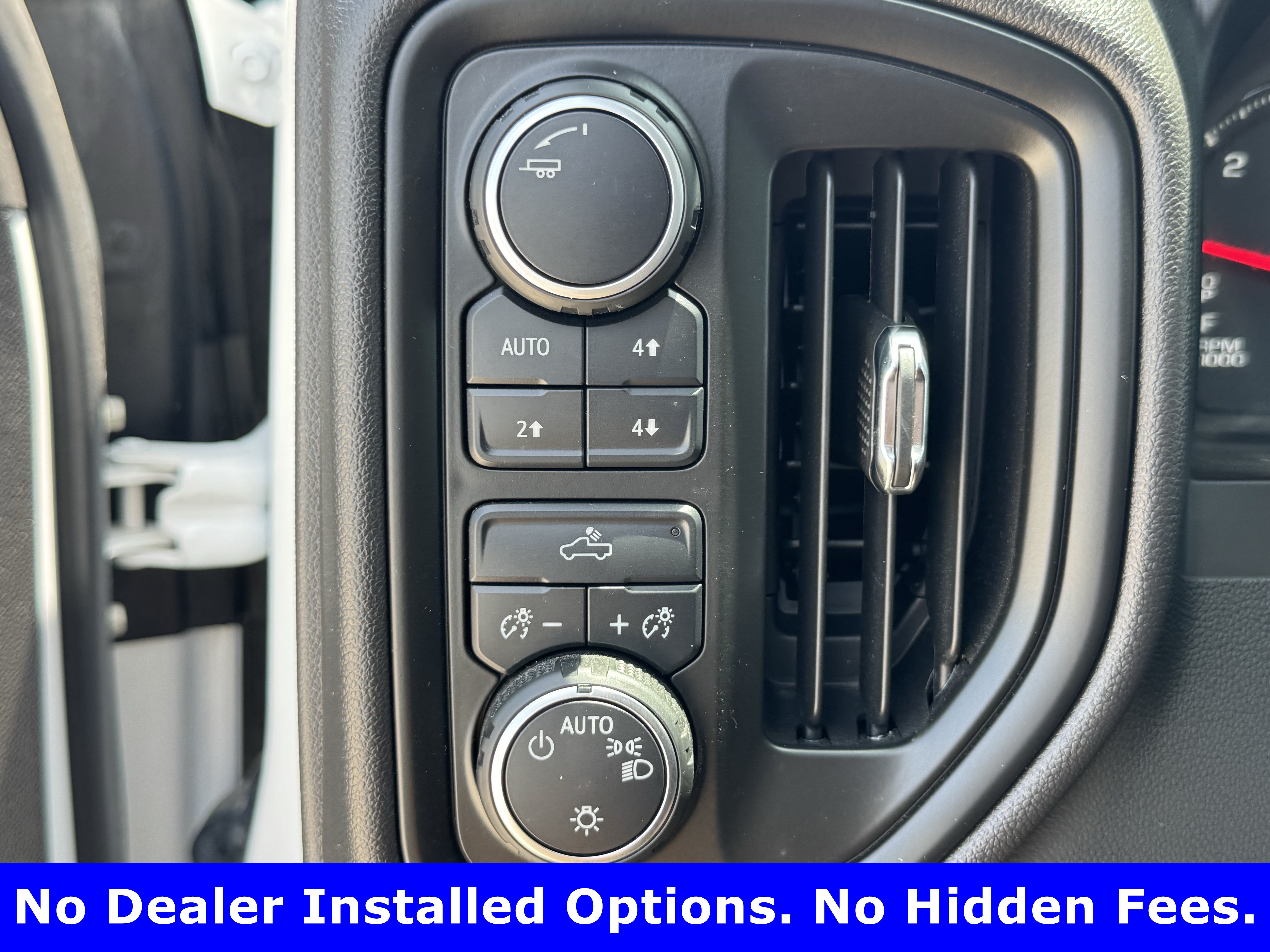 Used 2025 Chevrolet Silverado 1500 Custom Trail Boss AWD/4WD image 20