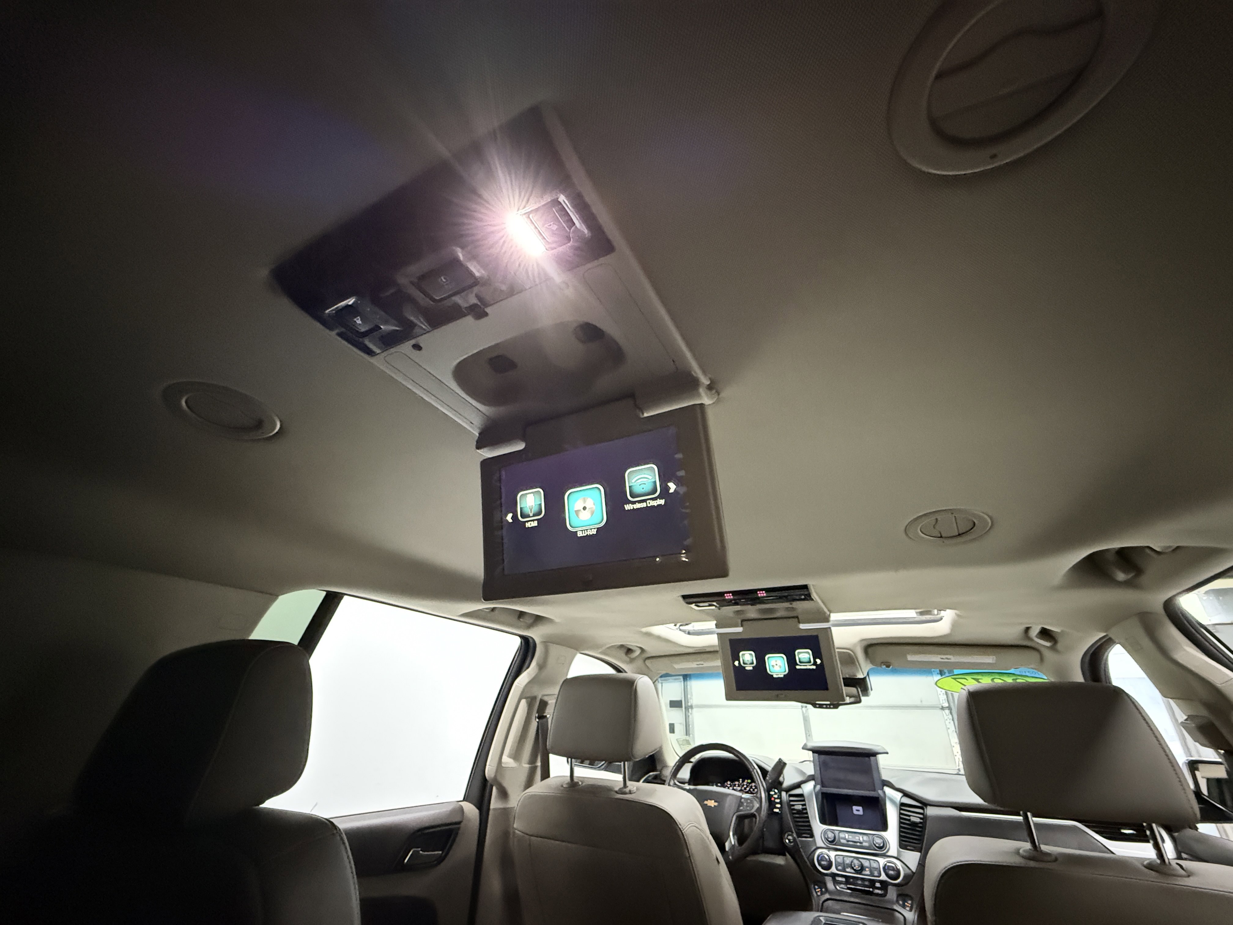 Used 2017 Chevrolet Suburban Premier image 31