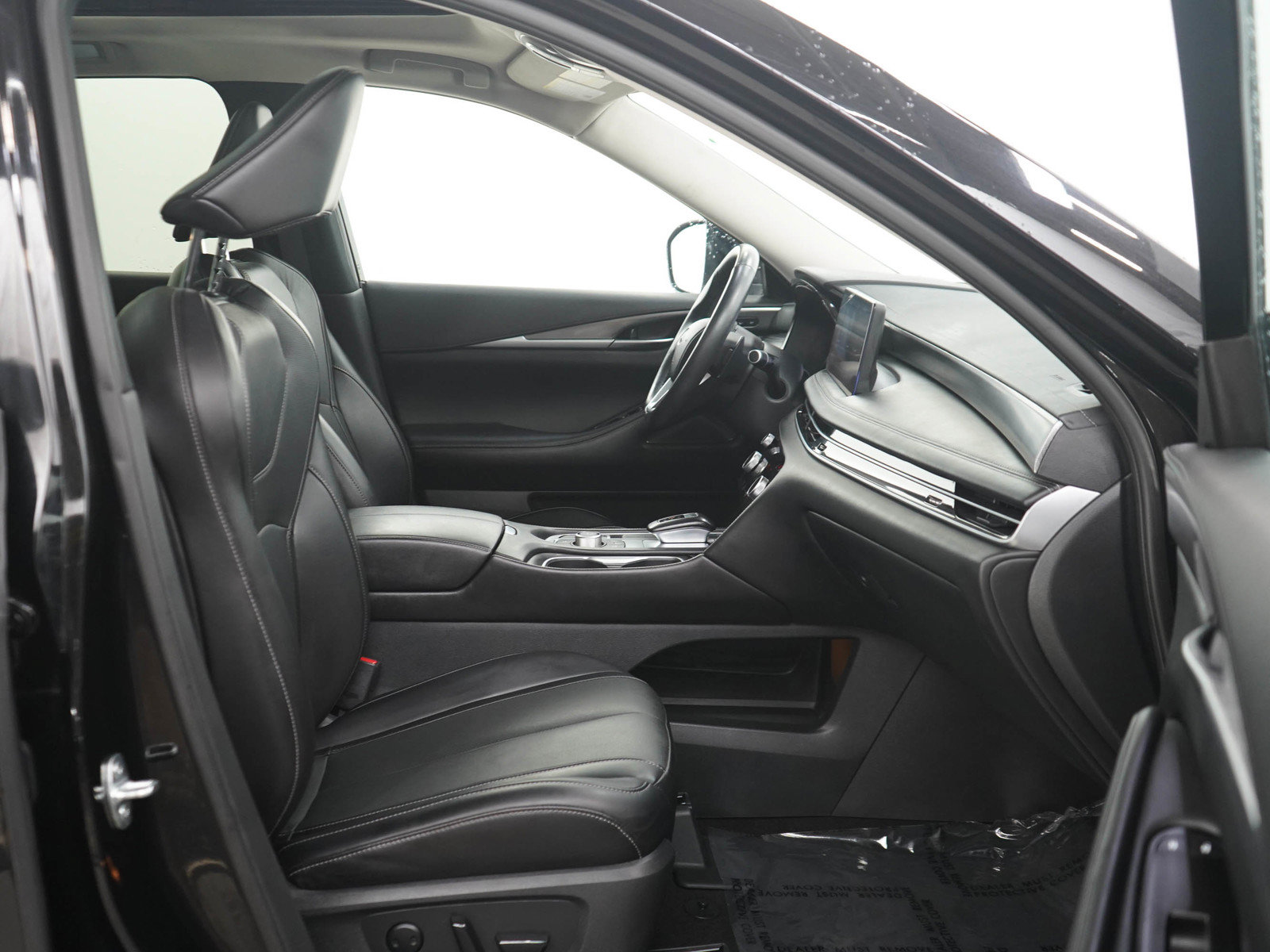 Used 2023 INFINITI QX60 Luxe AWD/4WD image 11