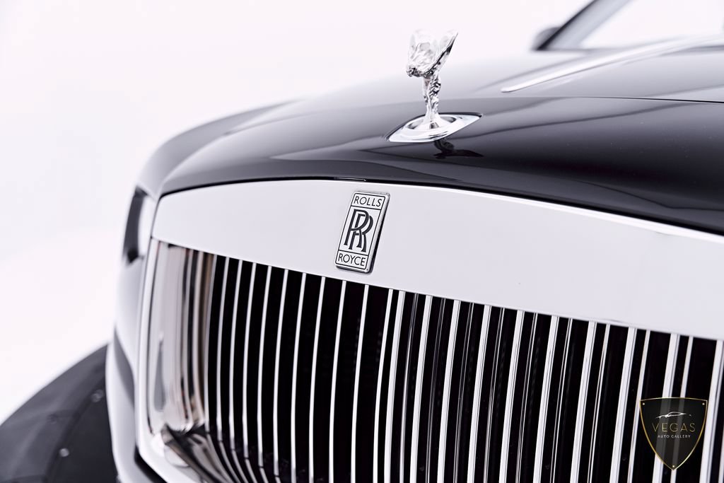 Used 2019 Rolls-Royce Dawn RWD image 30