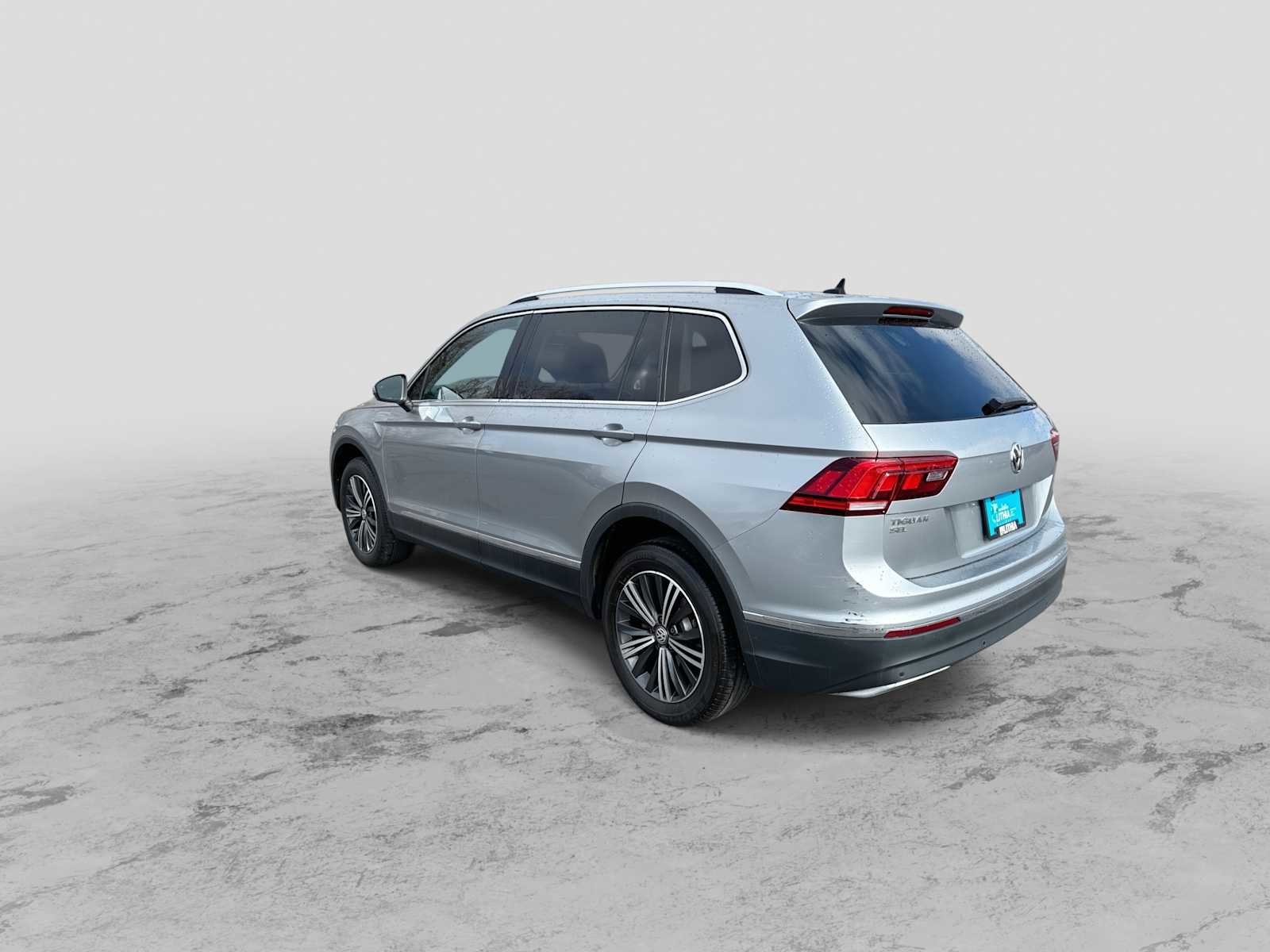 Used 2019 Volkswagen Tiguan SEL AWD/4WD image 6