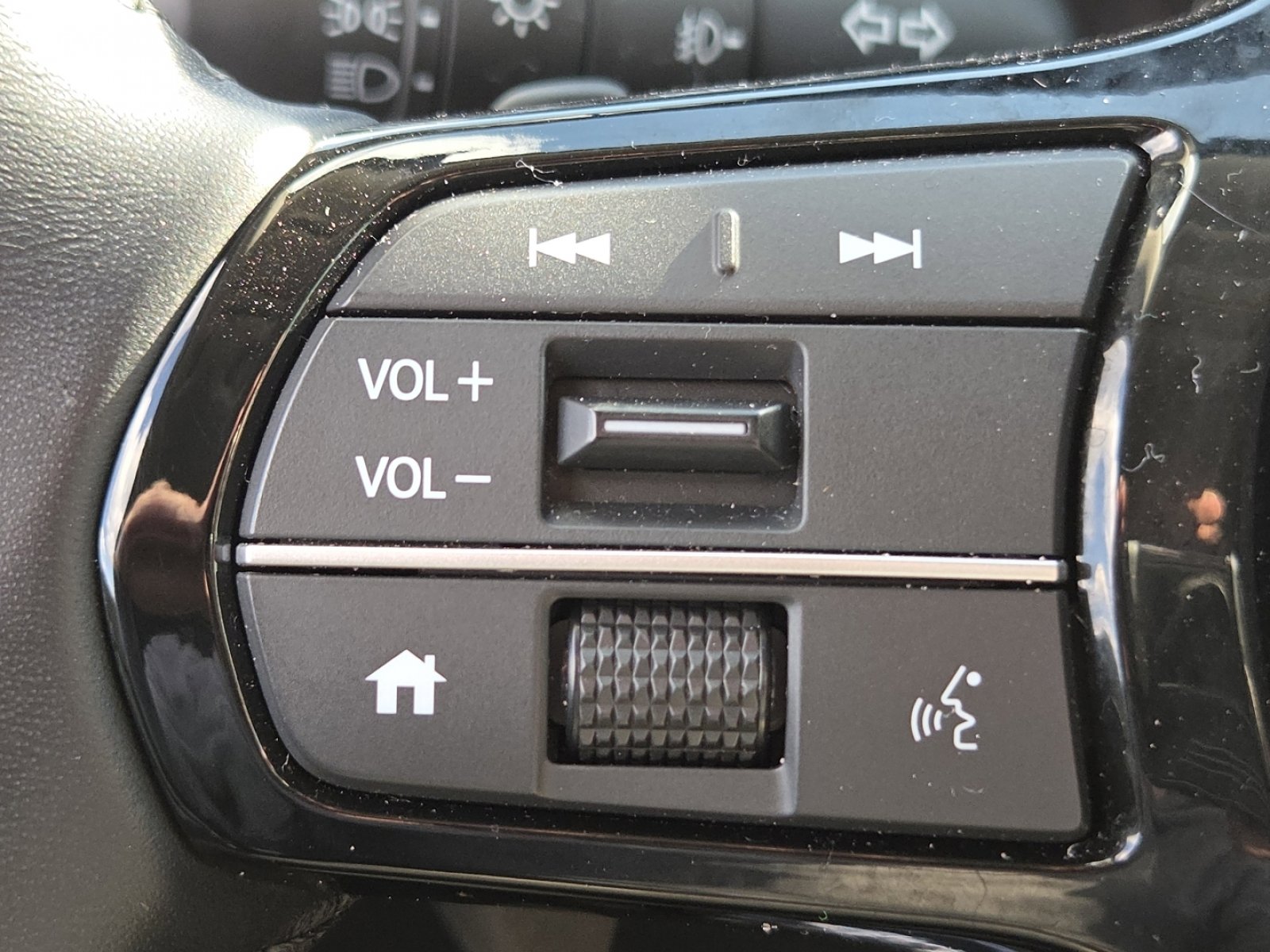 Certified 2025 Honda Pilot EX-L image 37