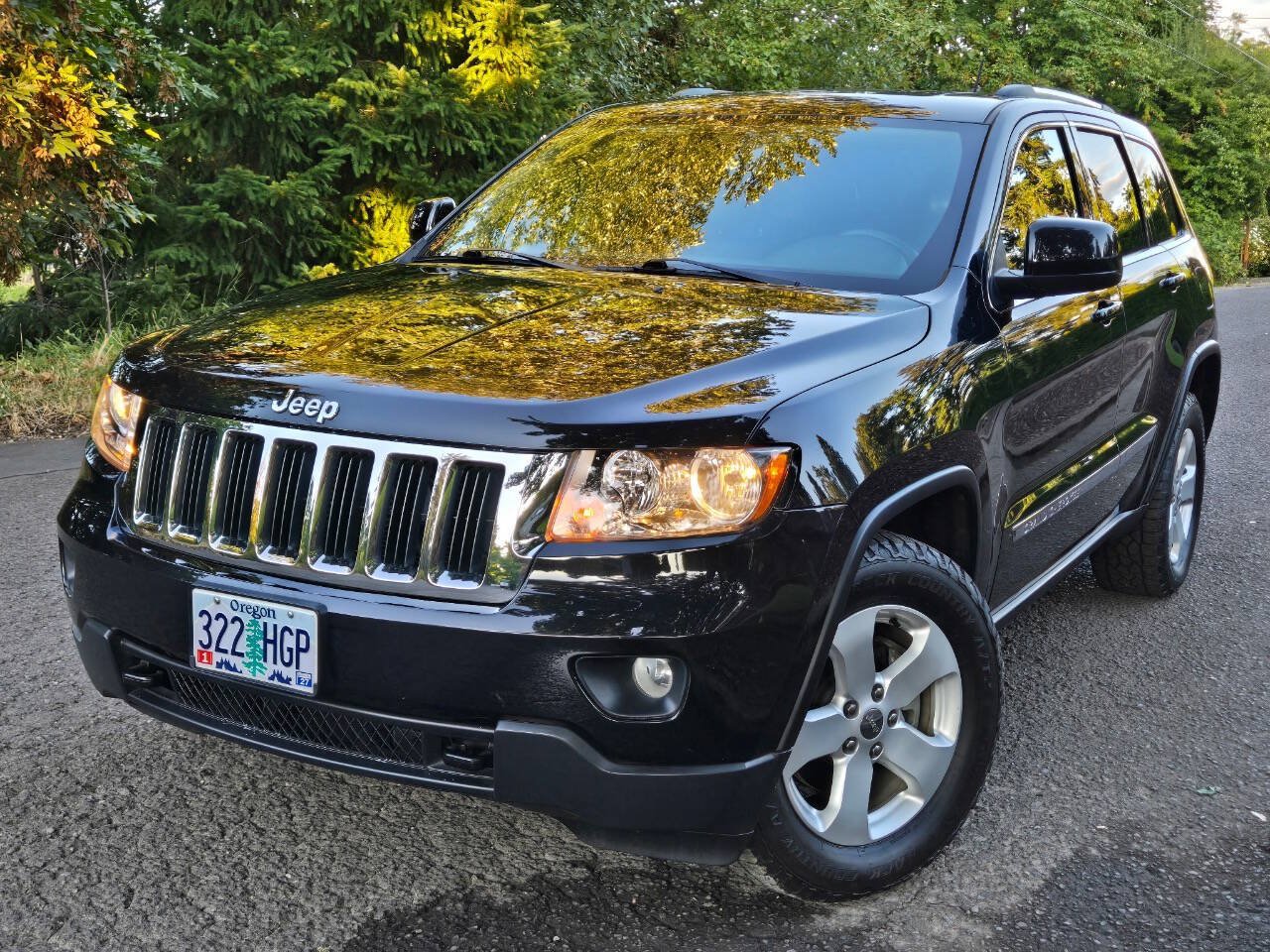 Used 2012 Jeep Grand Cherokee Laredo AWD/4WD image 11