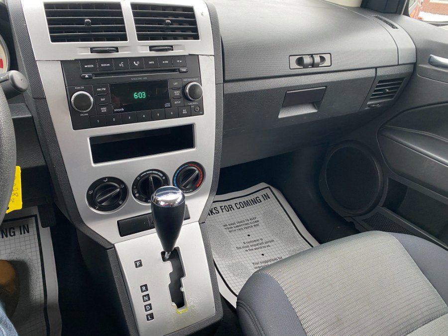 Used 2009 Dodge Caliber SXT image 16