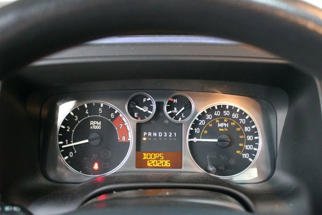 Used 2009 HUMMER H3T w/ Appearance Package AWD/4WD image 15