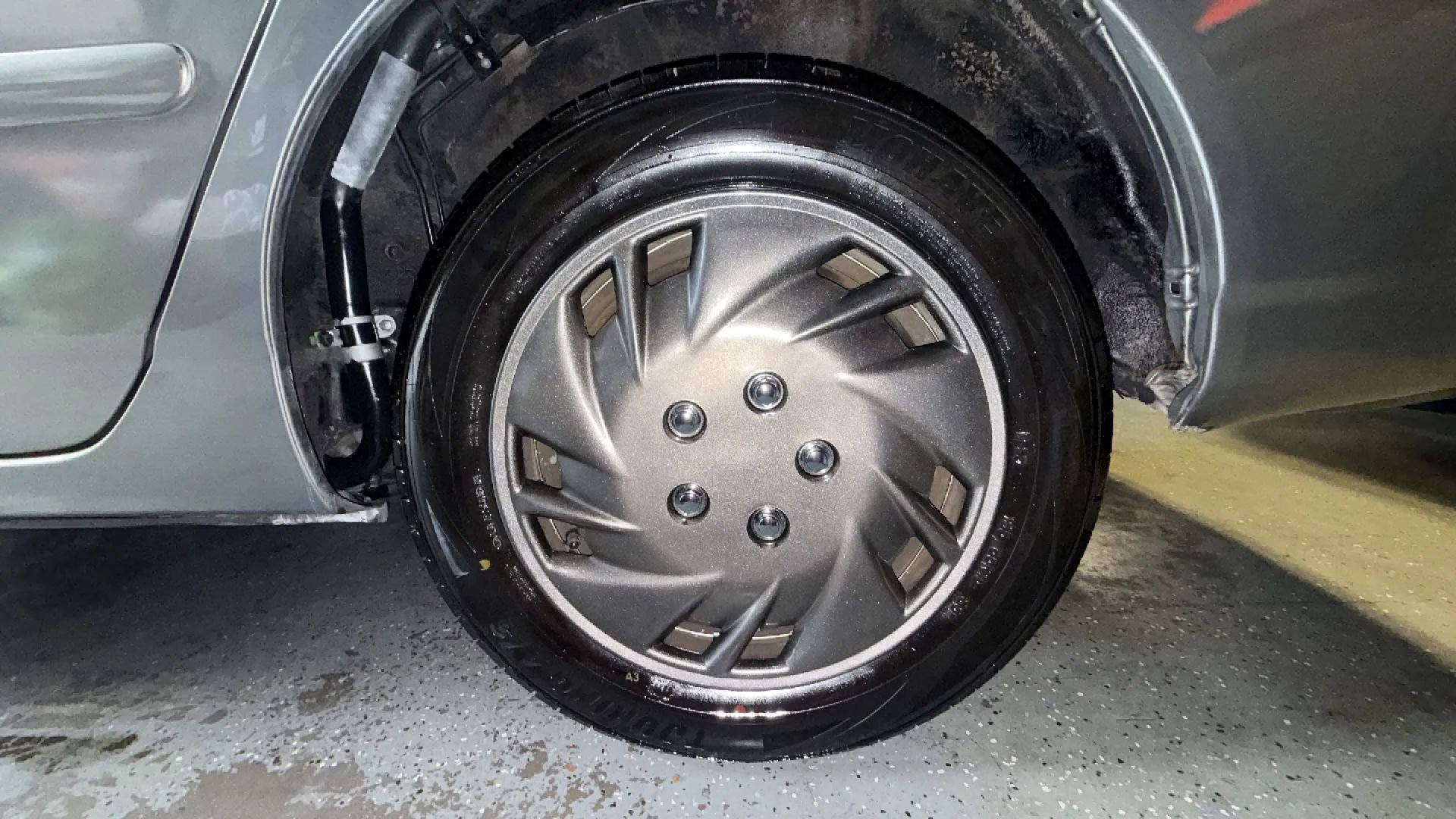 Used 2004 Toyota Corolla LE image 16