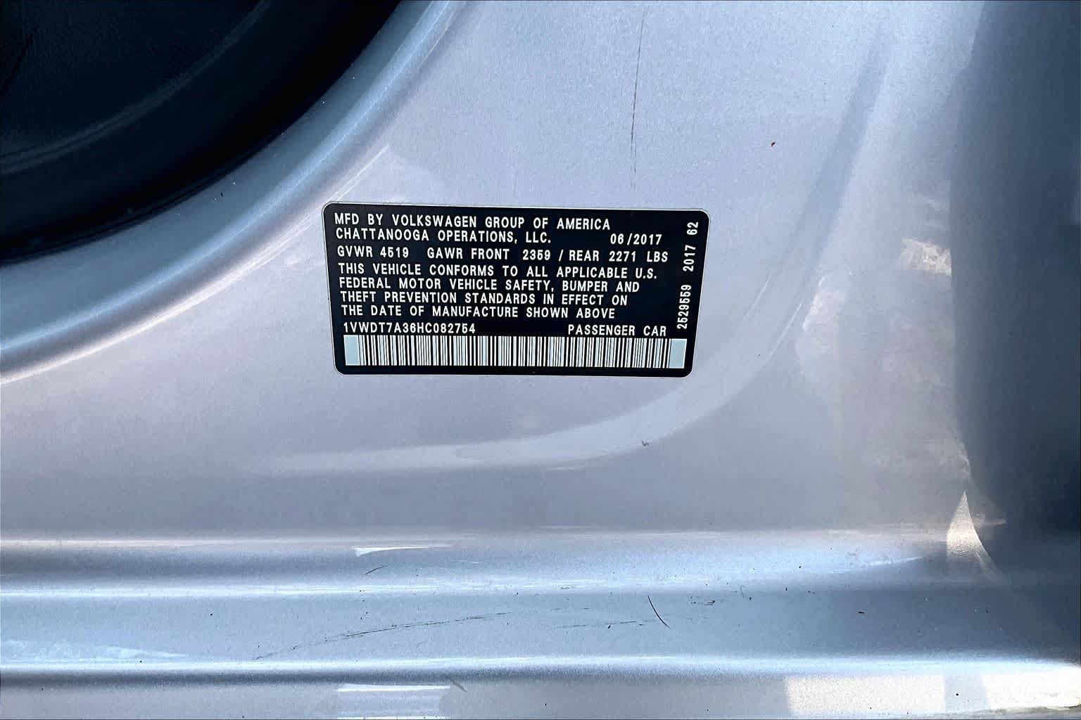 Used 2017 Volkswagen Passat 1.8T R-Line FWD image 34