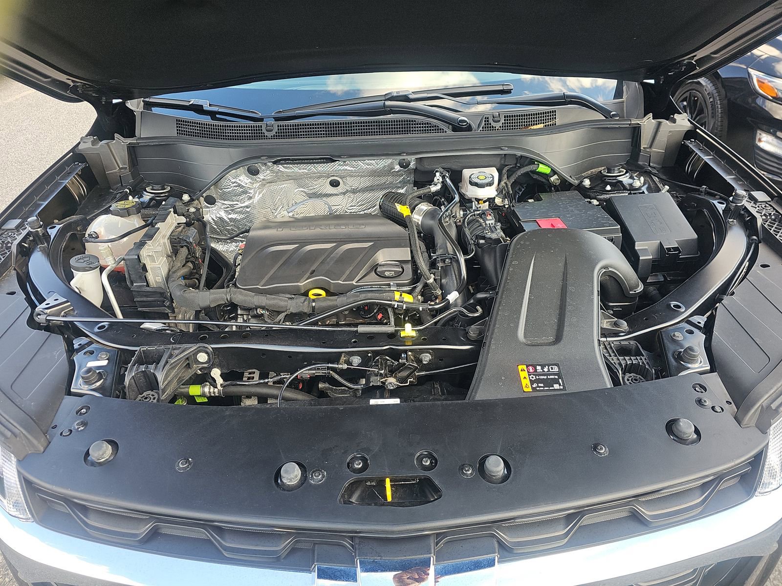 Used 2025 Chevrolet Trax LT w/ LT Convenience Package image 16