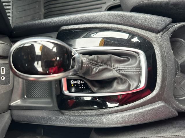 Used 2020 Nissan Rogue Sport S image 18