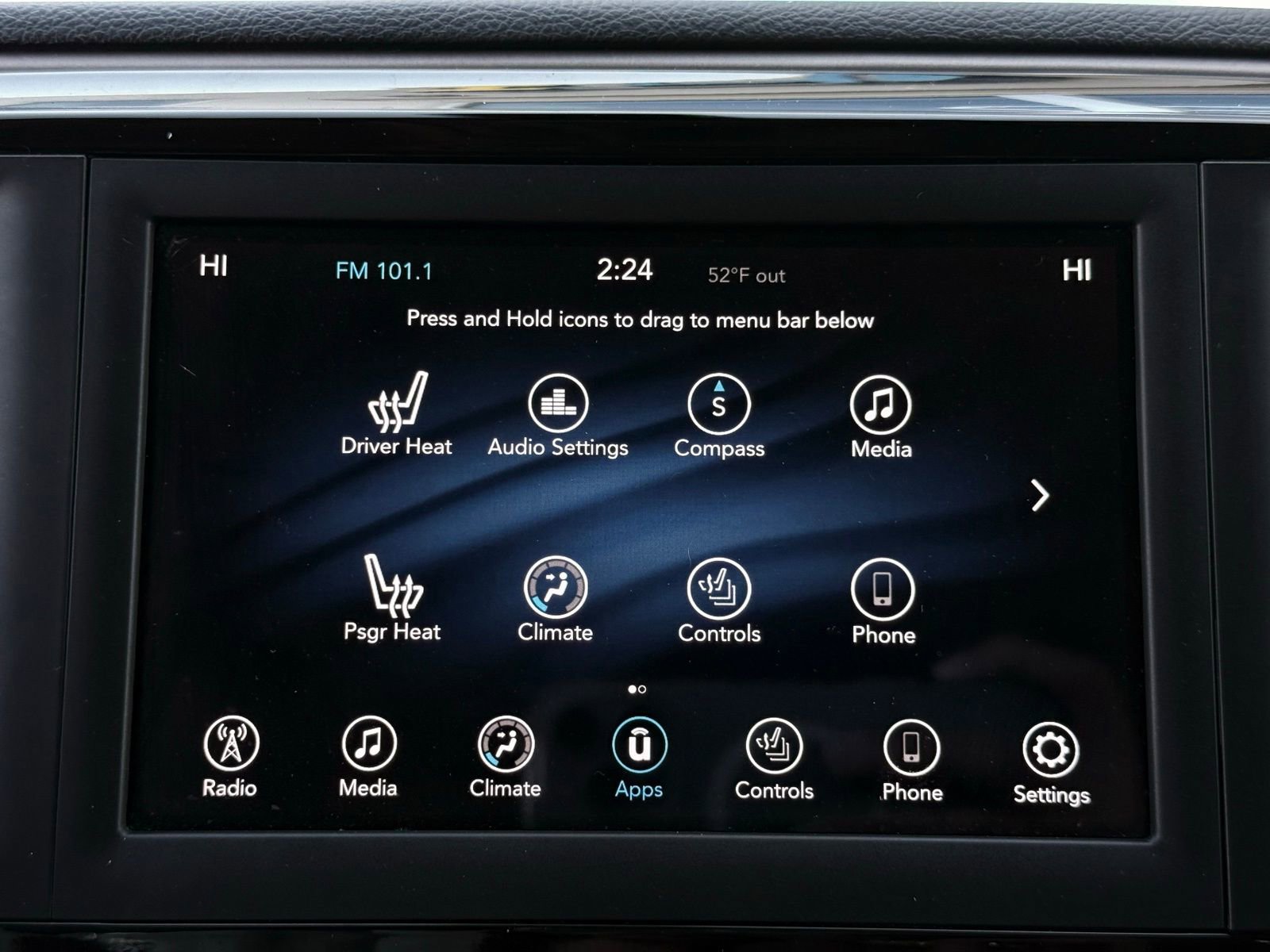 Used 2018 Chrysler Pacifica Touring-L image 38