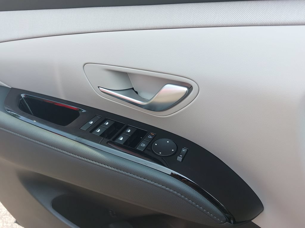 New 2026 Hyundai Tucson Limited AWD/4WD image 25