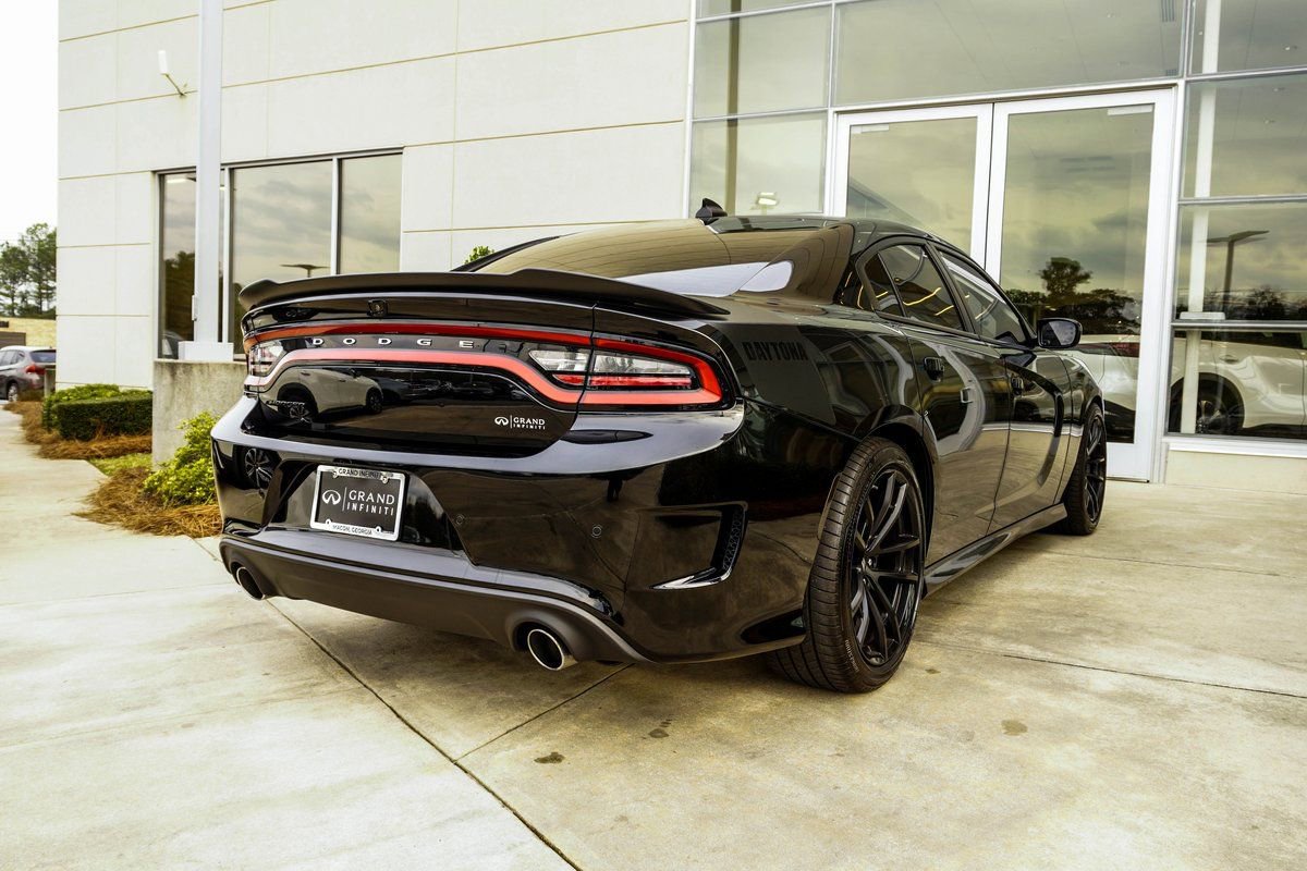 Used 2023 Dodge Charger Scat Pack w/ Daytona Edition Group image 12