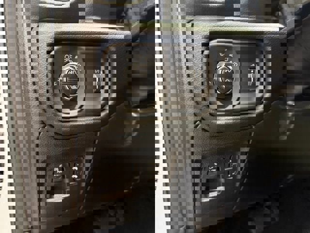 New 2026 RAM 1500 4x4 Crew Cab image 11