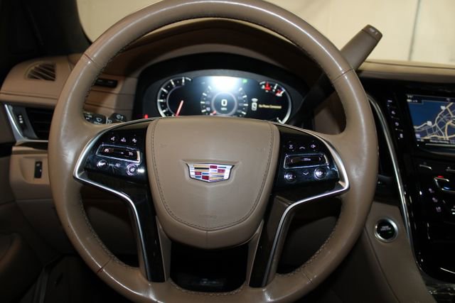 Used 2019 Cadillac Escalade Platinum AWD/4WD image 29