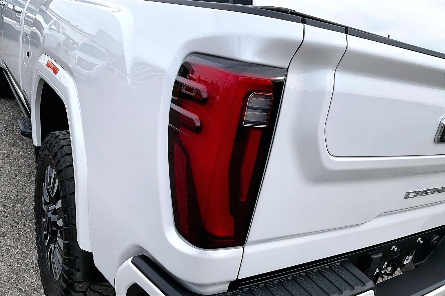 Used 2024 GMC Sierra 2500 Denali Ultimate image 33