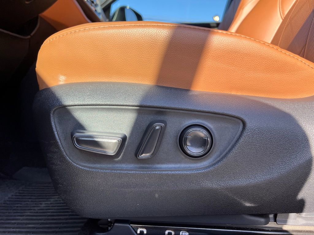 Used 2023 Toyota Highlander Platinum AWD/4WD image 14