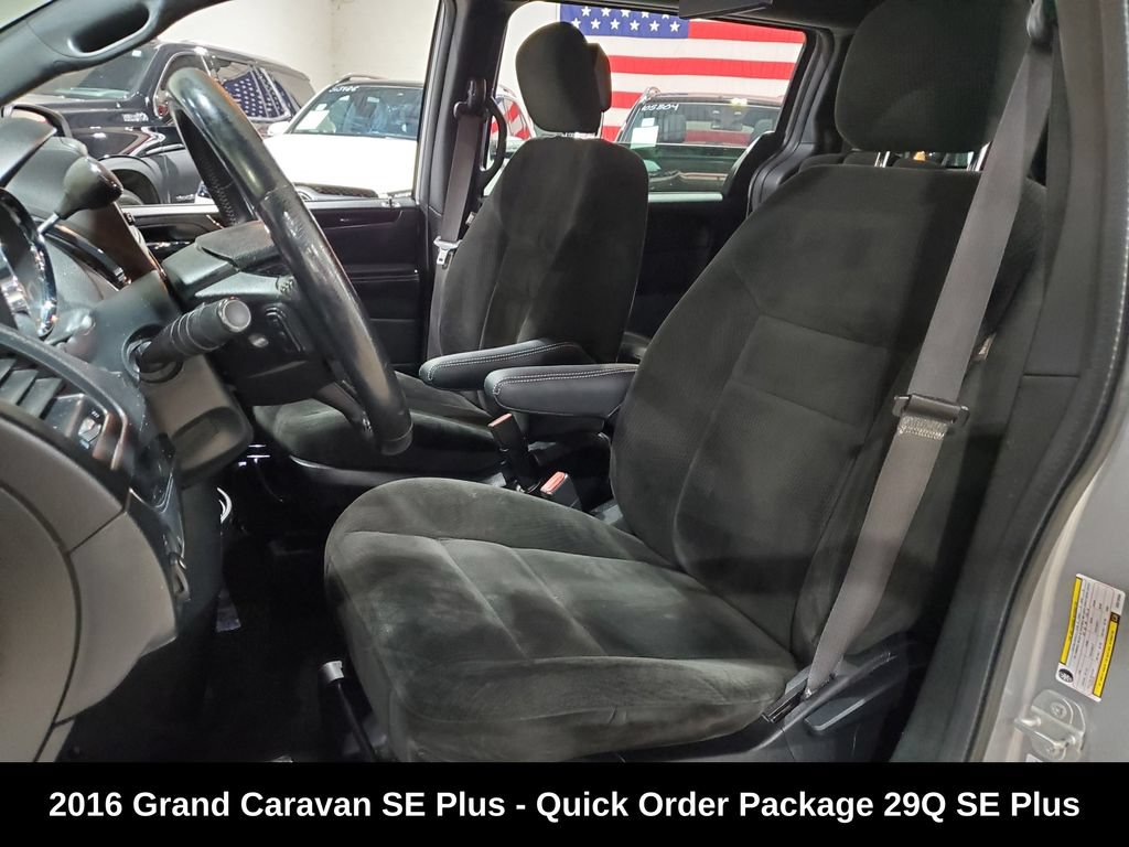 Used 2016 Dodge Grand Caravan SE FWD image 6