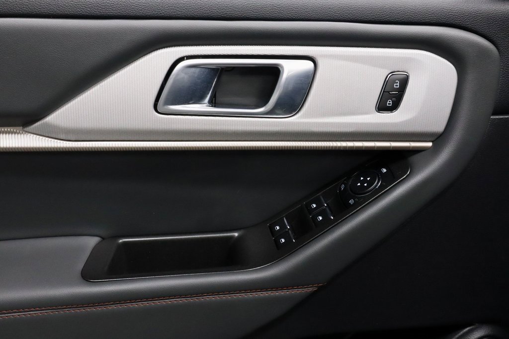Certified 2025 Ford Explorer Active image 23