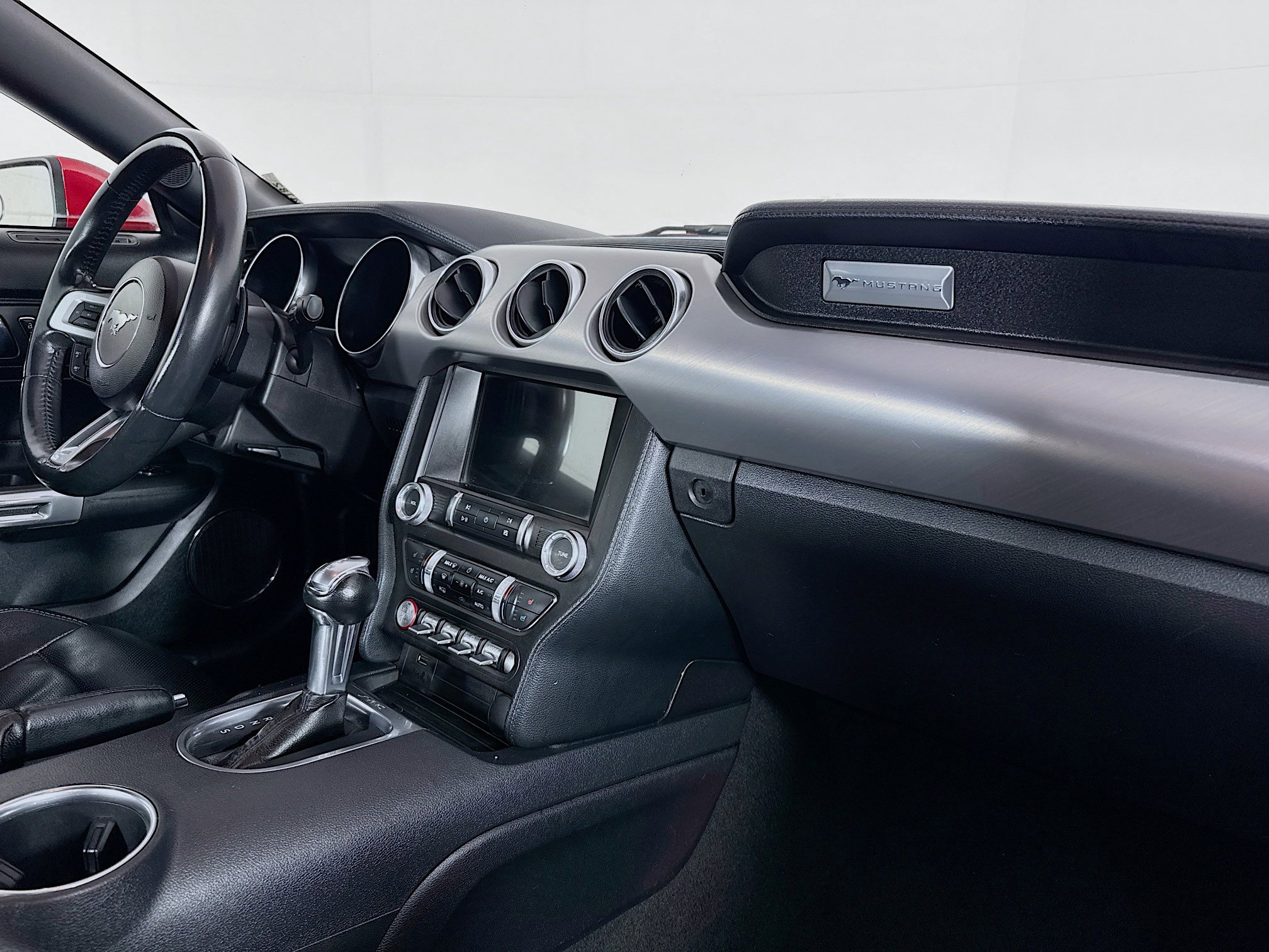 Used 2021 Ford Mustang Premium image 25