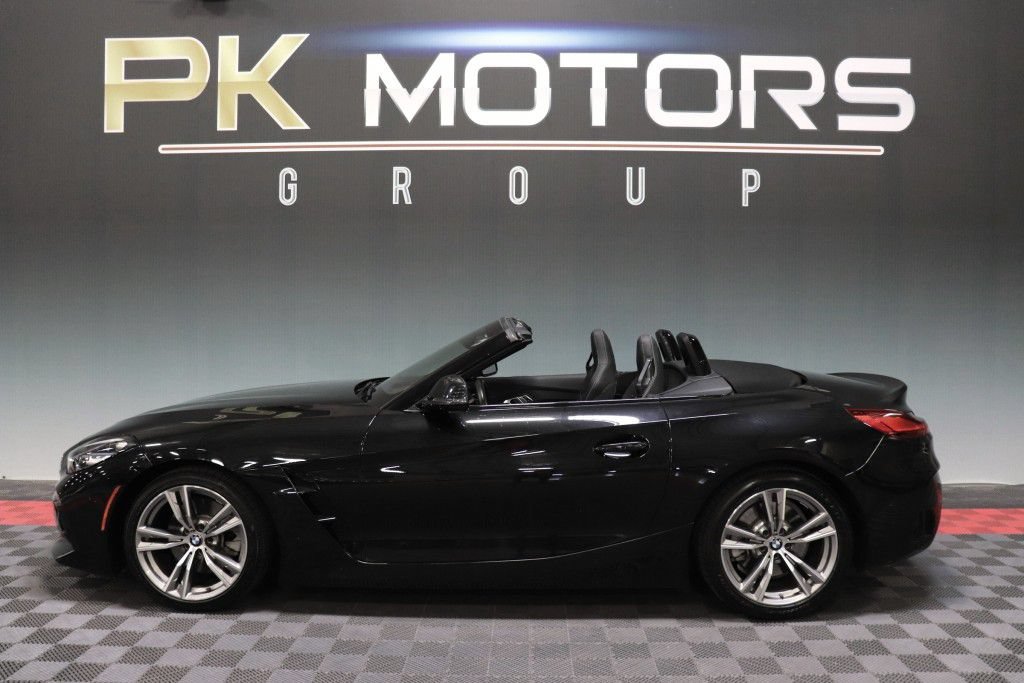 Used 2019 BMW Z4 sDrive30i w/ M Sport Package RWD image 4