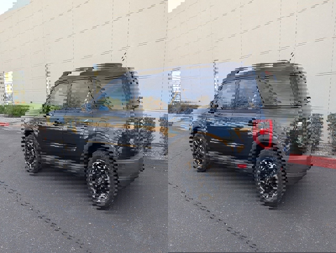 Used 2021 Ford Bronco Sport Outer Banks image 6