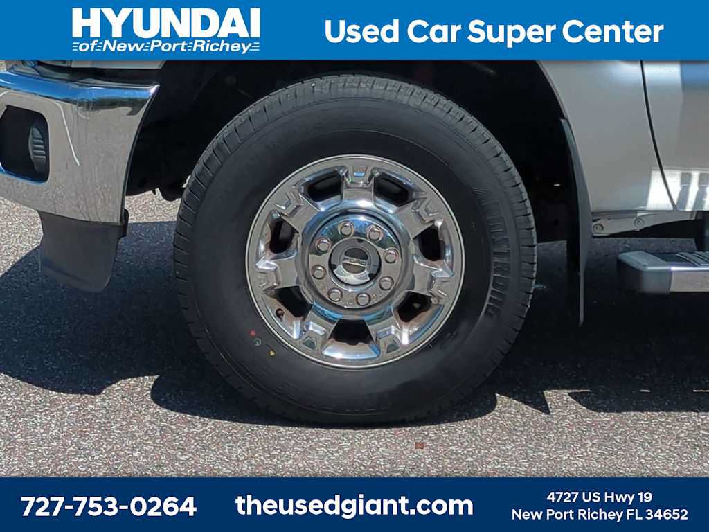 Used 2016 Ford F250 XLT w/ XLT Premium Package AWD/4WD image 10