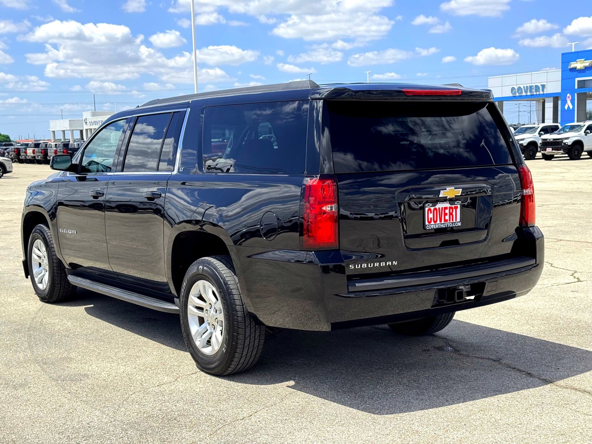 Used 2020 Chevrolet Suburban LT image 9