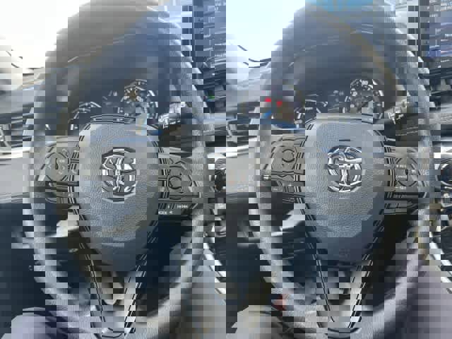 Used 2021 Toyota RAV4 XLE w/ Convenience Package image 26