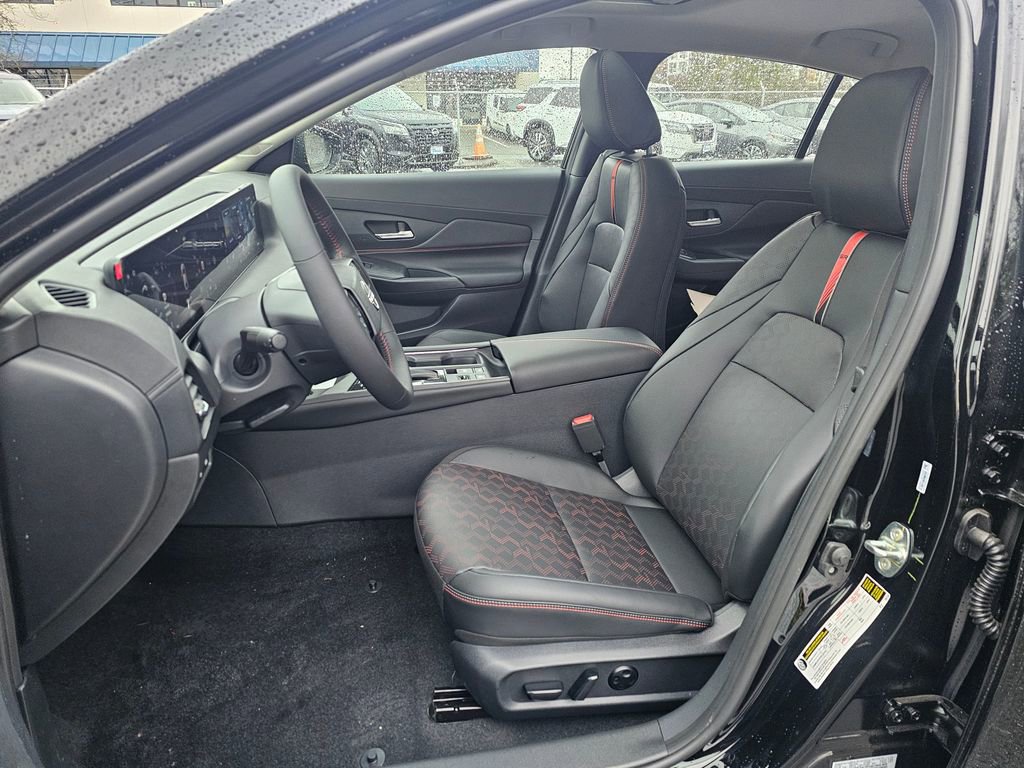 New 2026 Nissan Sentra SR w/ SR Premium Package FWD image 20
