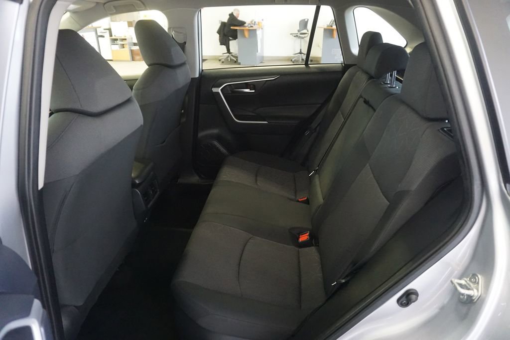 Certified 2023 Toyota RAV4 XLE AWD/4WD image 19