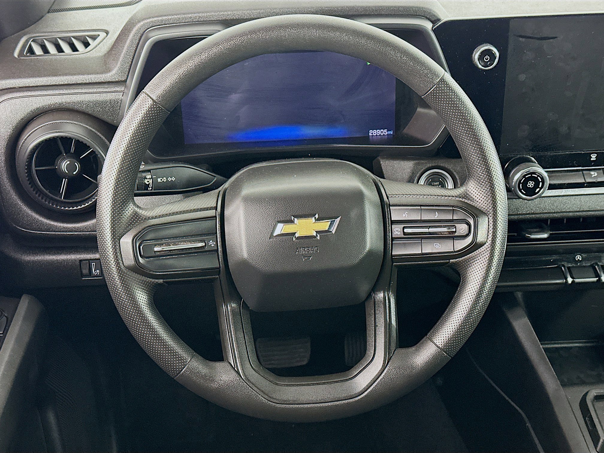 Used 2024 Chevrolet Colorado W/T image 18