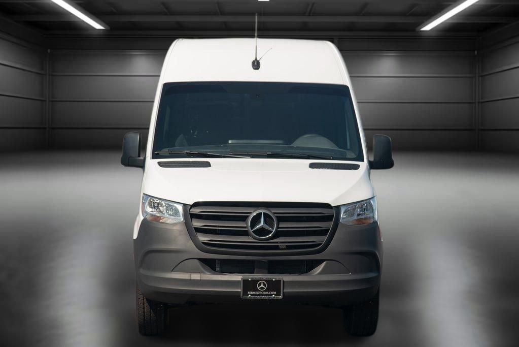 Used 2024 Mercedes-Benz Sprinter 144 Cargo image 3