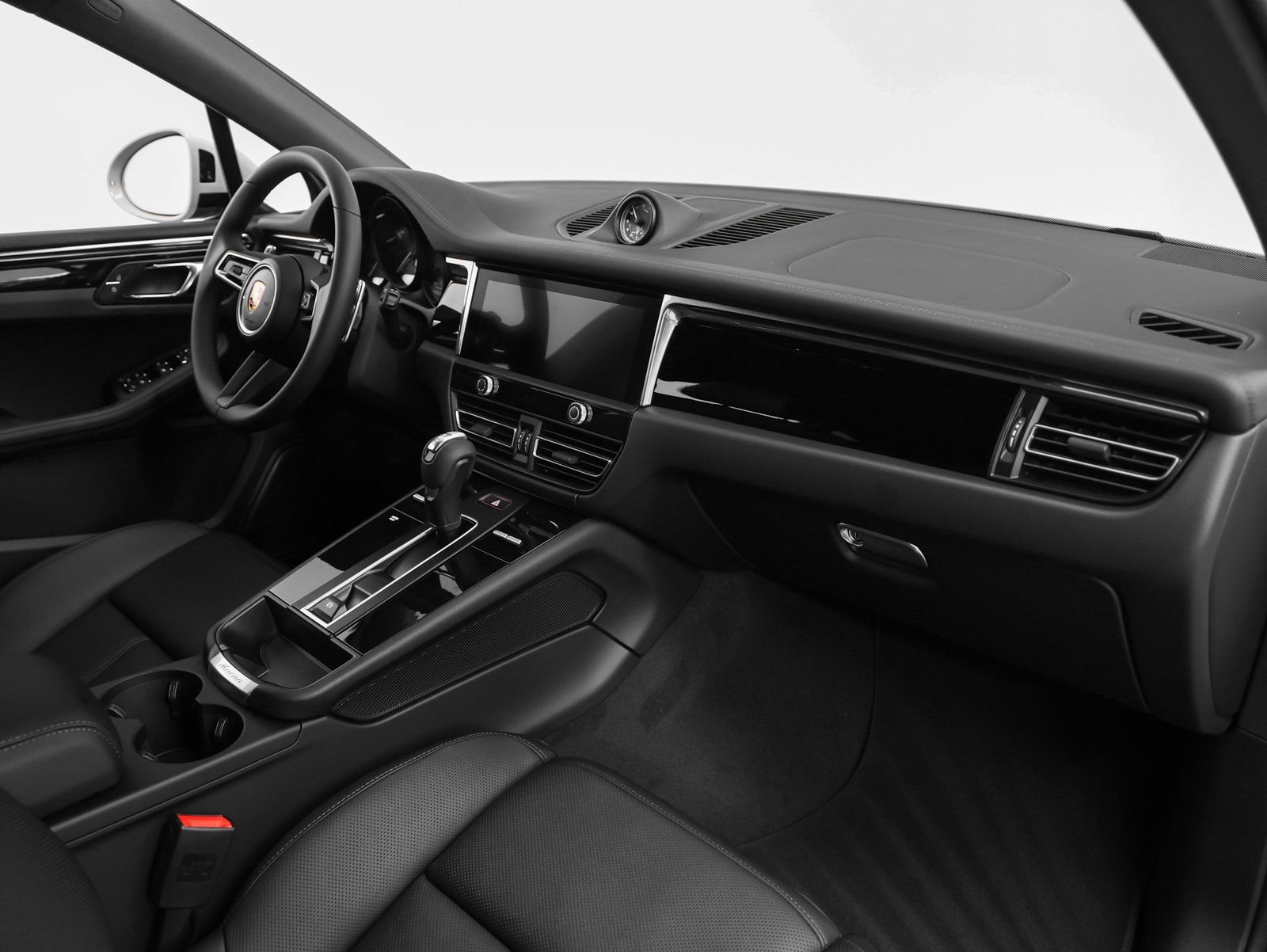 New 2026 Porsche Macan image 23