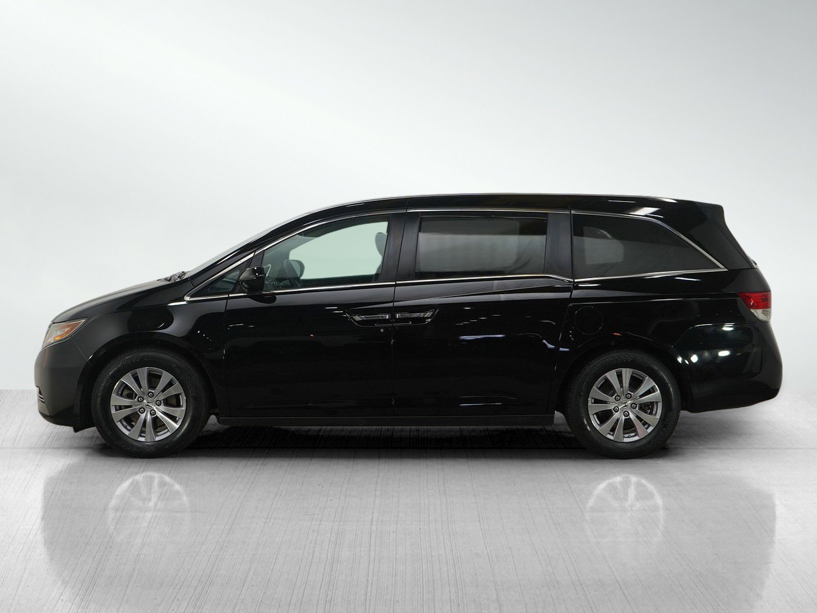 Used 2015 Honda Odyssey EX-L image 2
