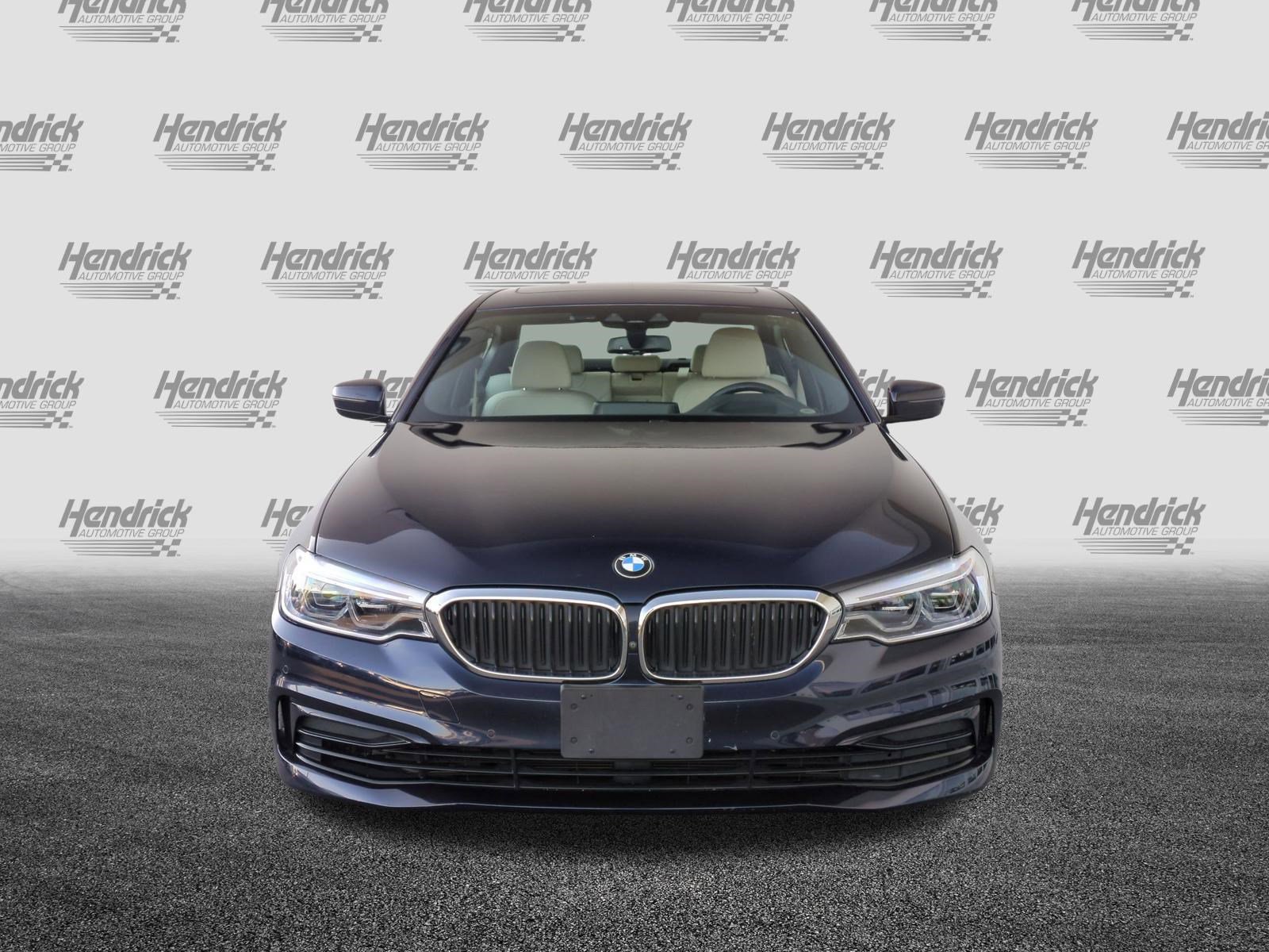 Used 2019 BMW 530e w/ Convenience Package image 3
