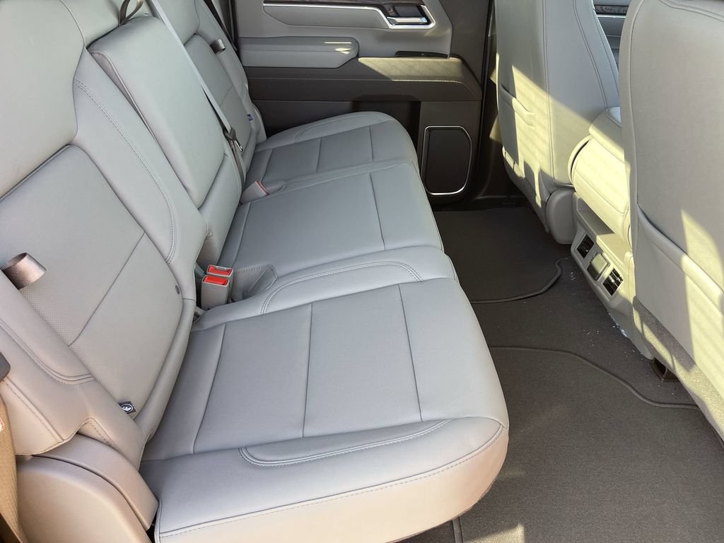 New 2026 GMC Sierra 2500 SLT AWD/4WD image 24