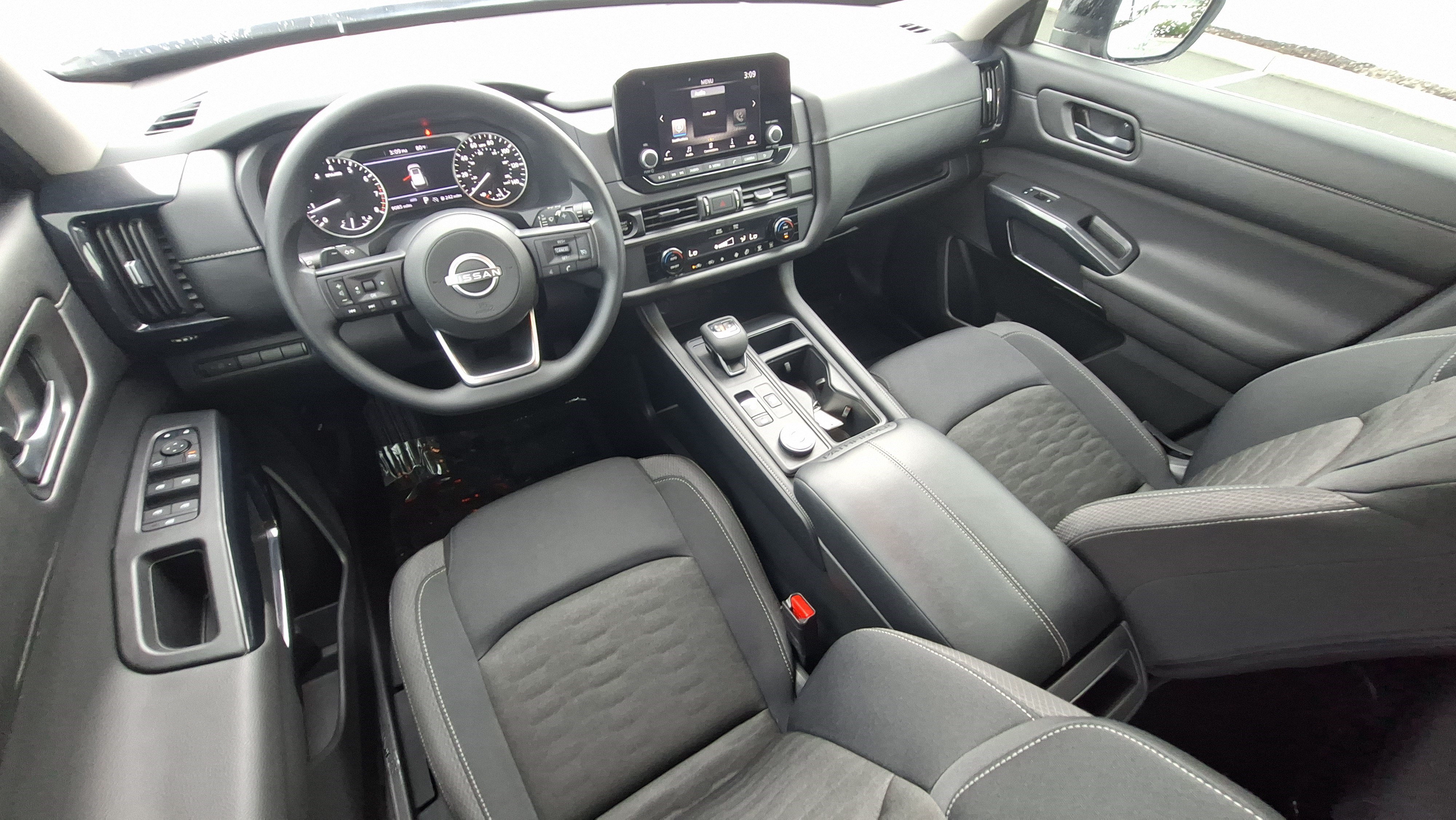Certified 2025 Nissan Pathfinder S AWD/4WD image 19
