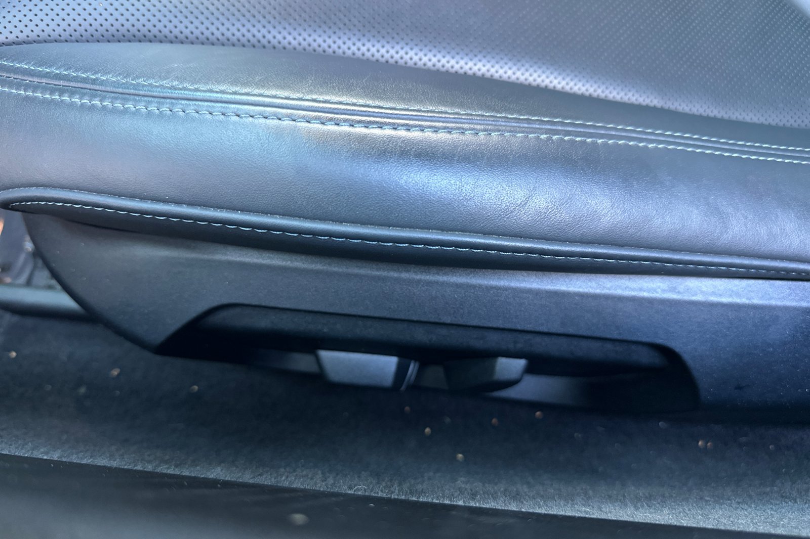 Used 2020 BMW i8 Coupe image 13