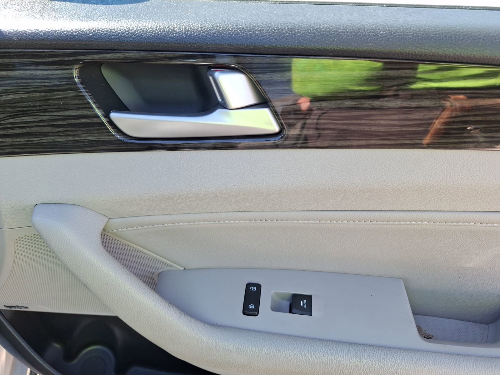 Used 2016 Hyundai Sonata Limited w/ Option Group 05 image 37