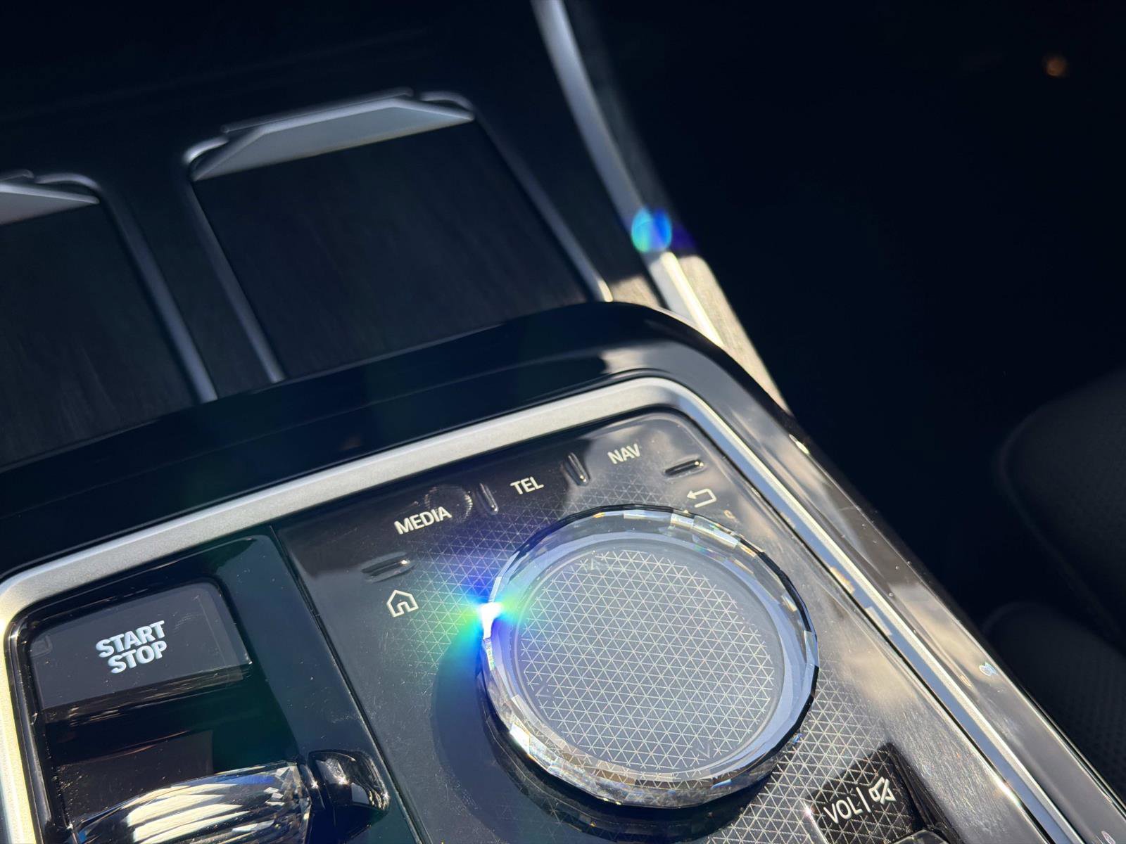 Used 2025 BMW i7 M70 w/ Executive Package image 26