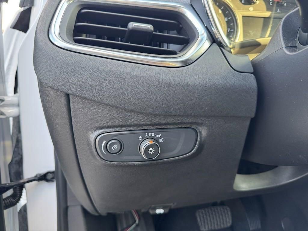 New 2024 Chevrolet Equinox LS w/ LS Convenience Package image 23