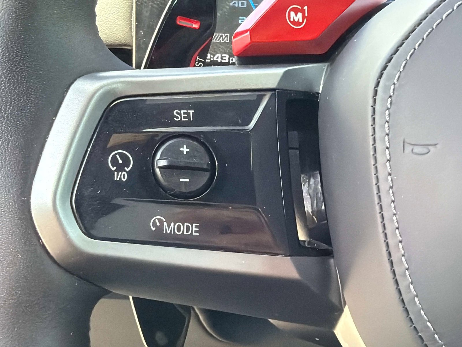 Used 2025 BMW M5 image 46