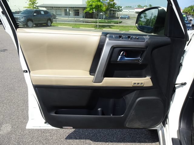 Used 2017 Toyota 4Runner Limited AWD/4WD image 12