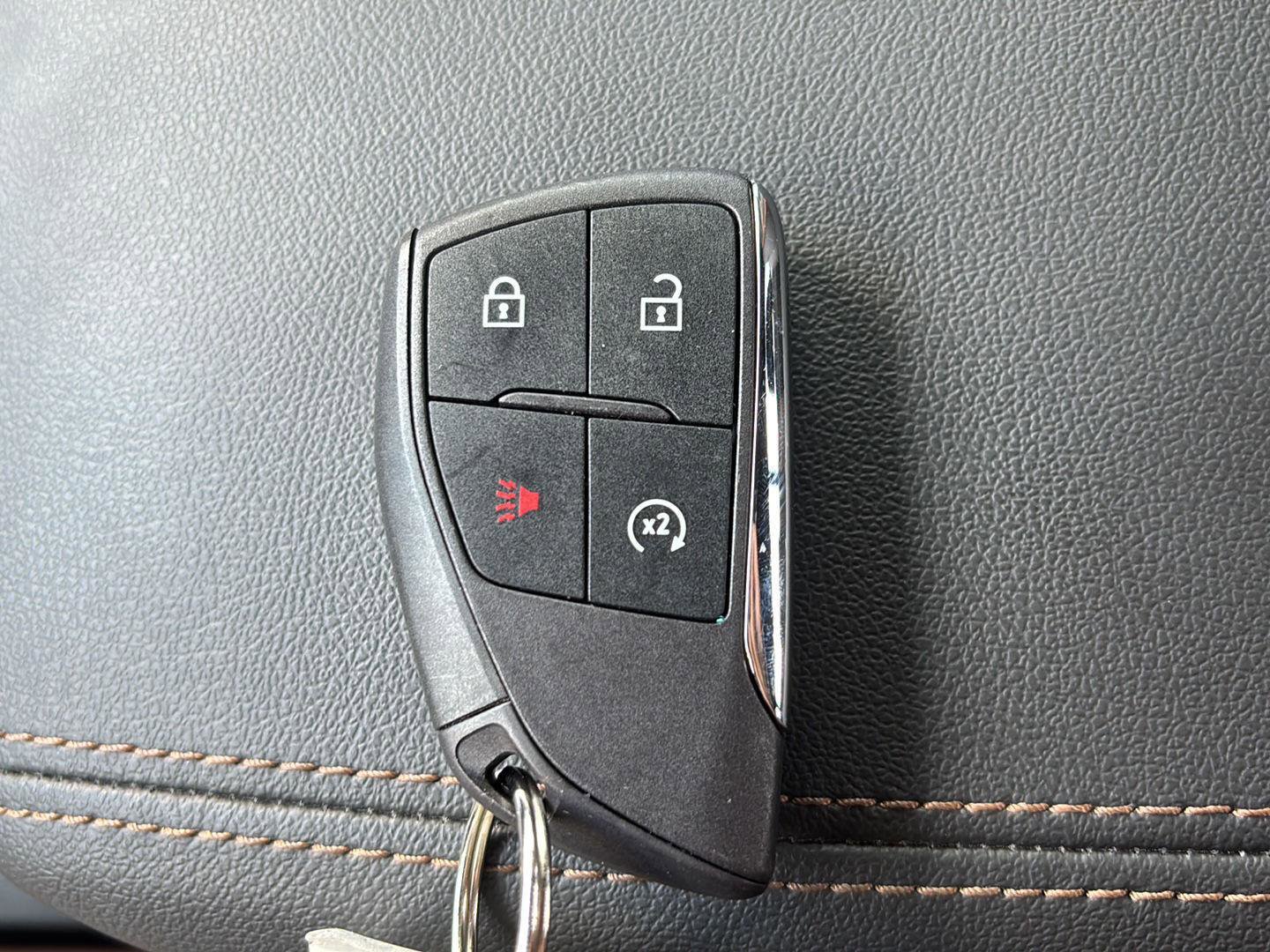 Used 2024 GMC Canyon AT4 w/ Technology Package image 31