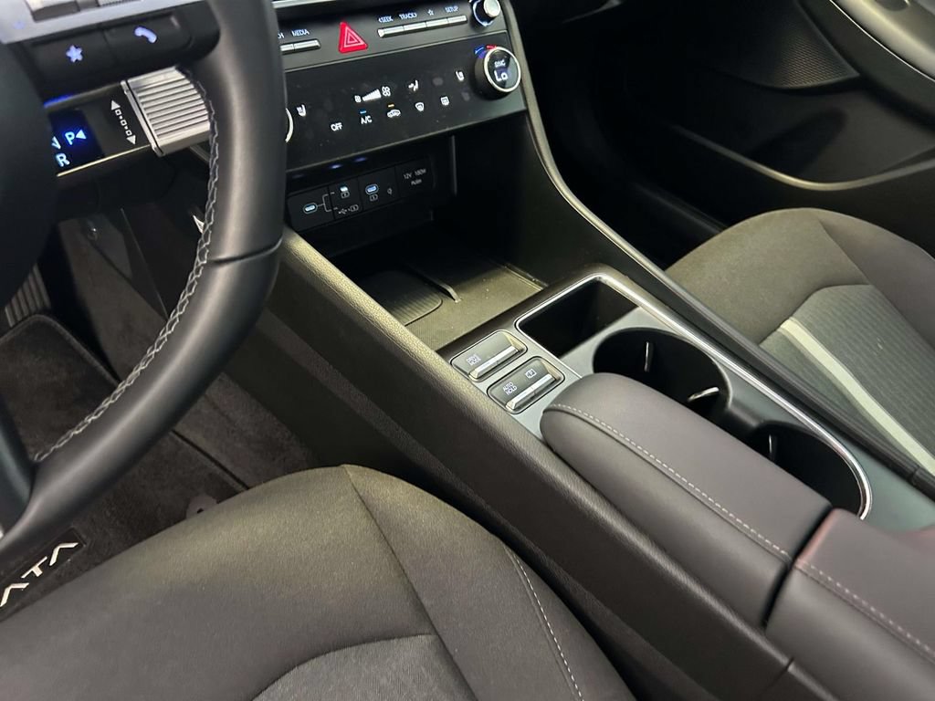 Used 2026 Hyundai Sonata SEL FWD image 18