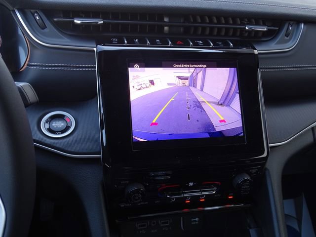 New 2024 Jeep Grand Cherokee L Laredo image 29