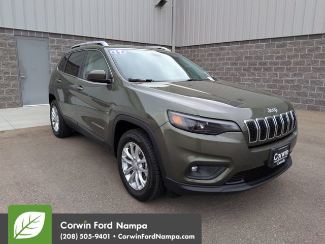 Used 2019 Jeep Cherokee Latitude w/ Cold Weather Group AWD/4WD image 1