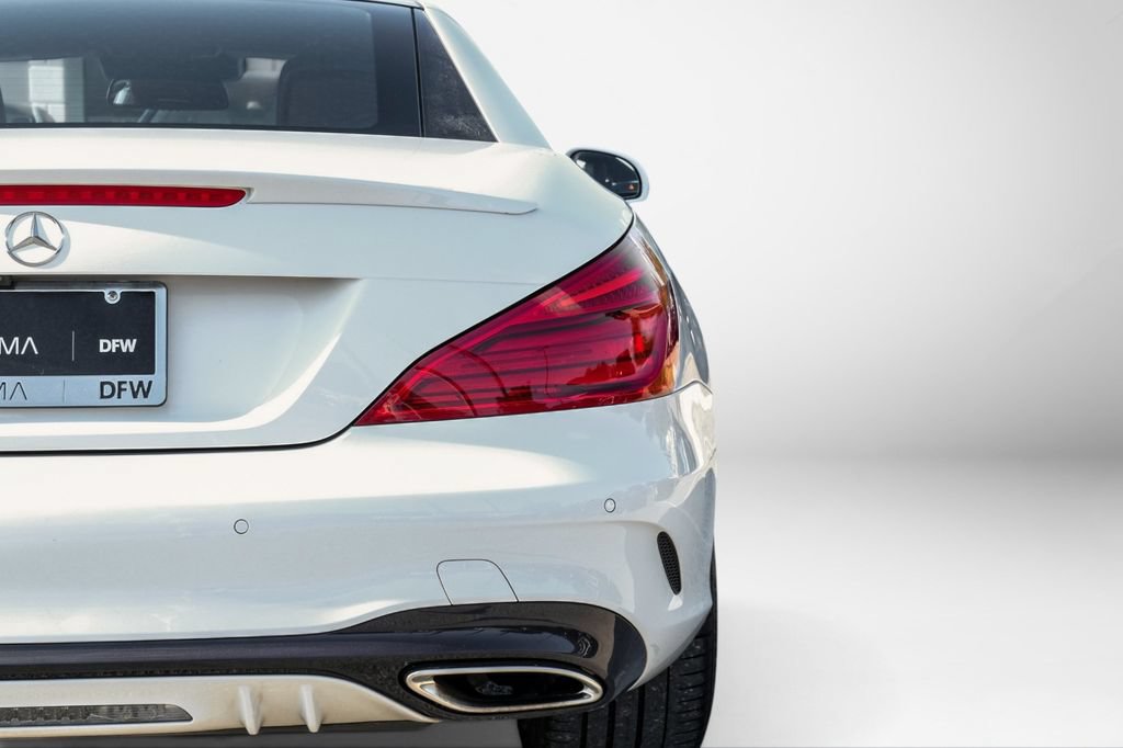 Used 2018 Mercedes-Benz SL 550 image 41