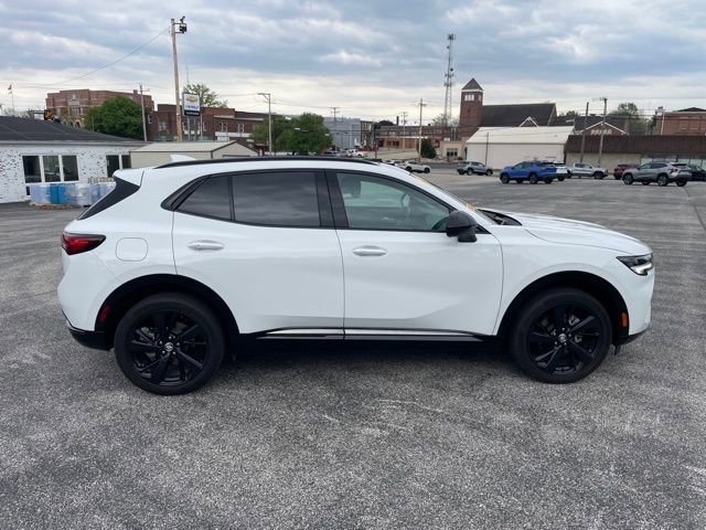 Used 2023 Buick Envision Essence w/ Technology Package I image 4